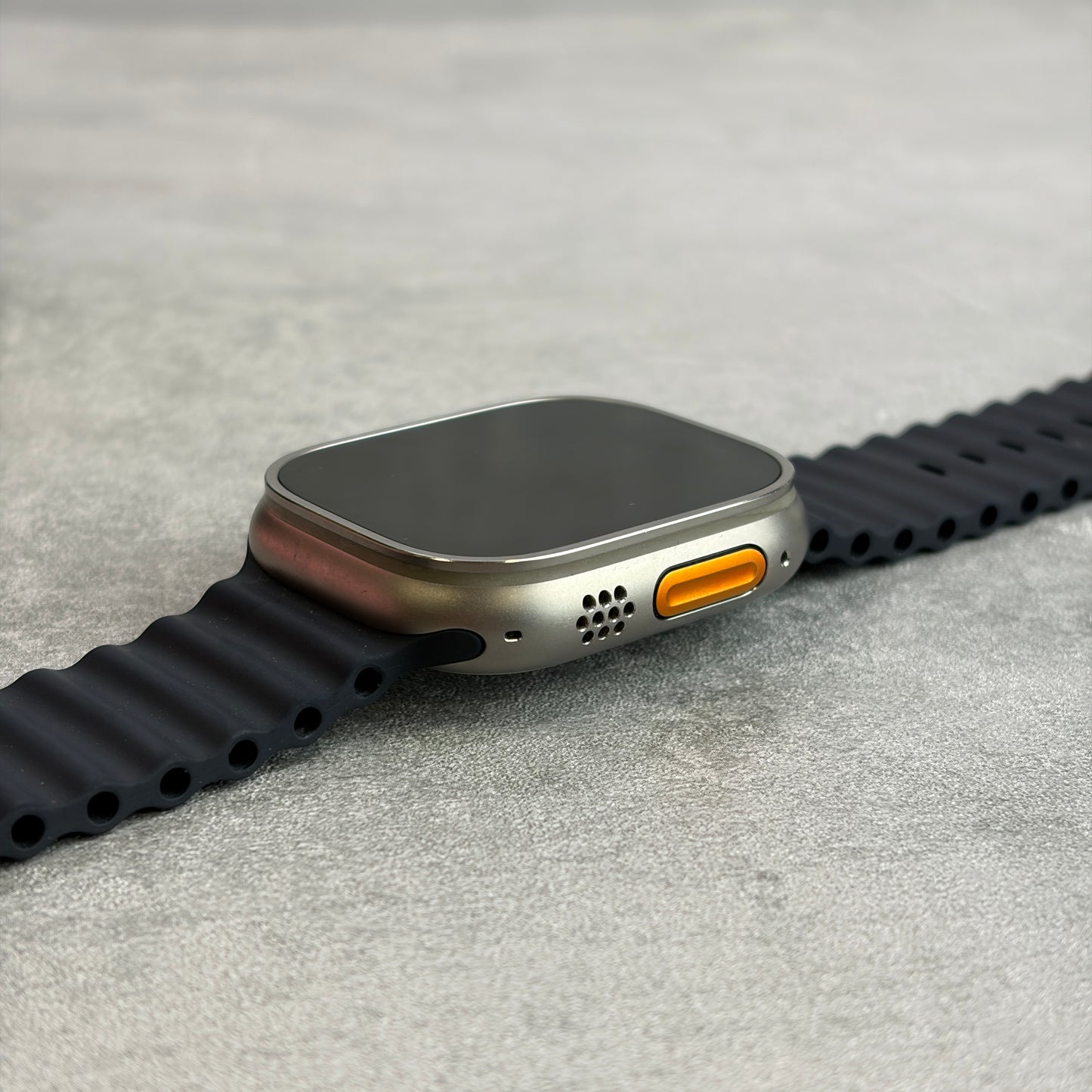 Apple Watch Ultra 49mm Titanium (GPS + Cellular)