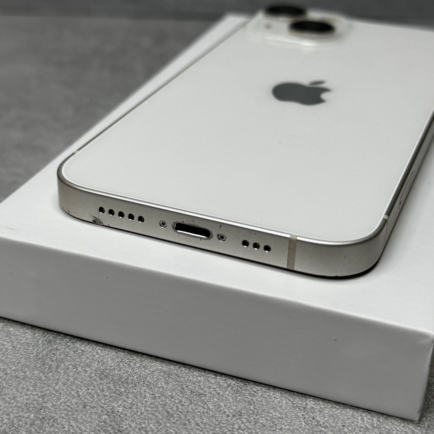 Apple iPhone 14 128GB White (Unlocked)