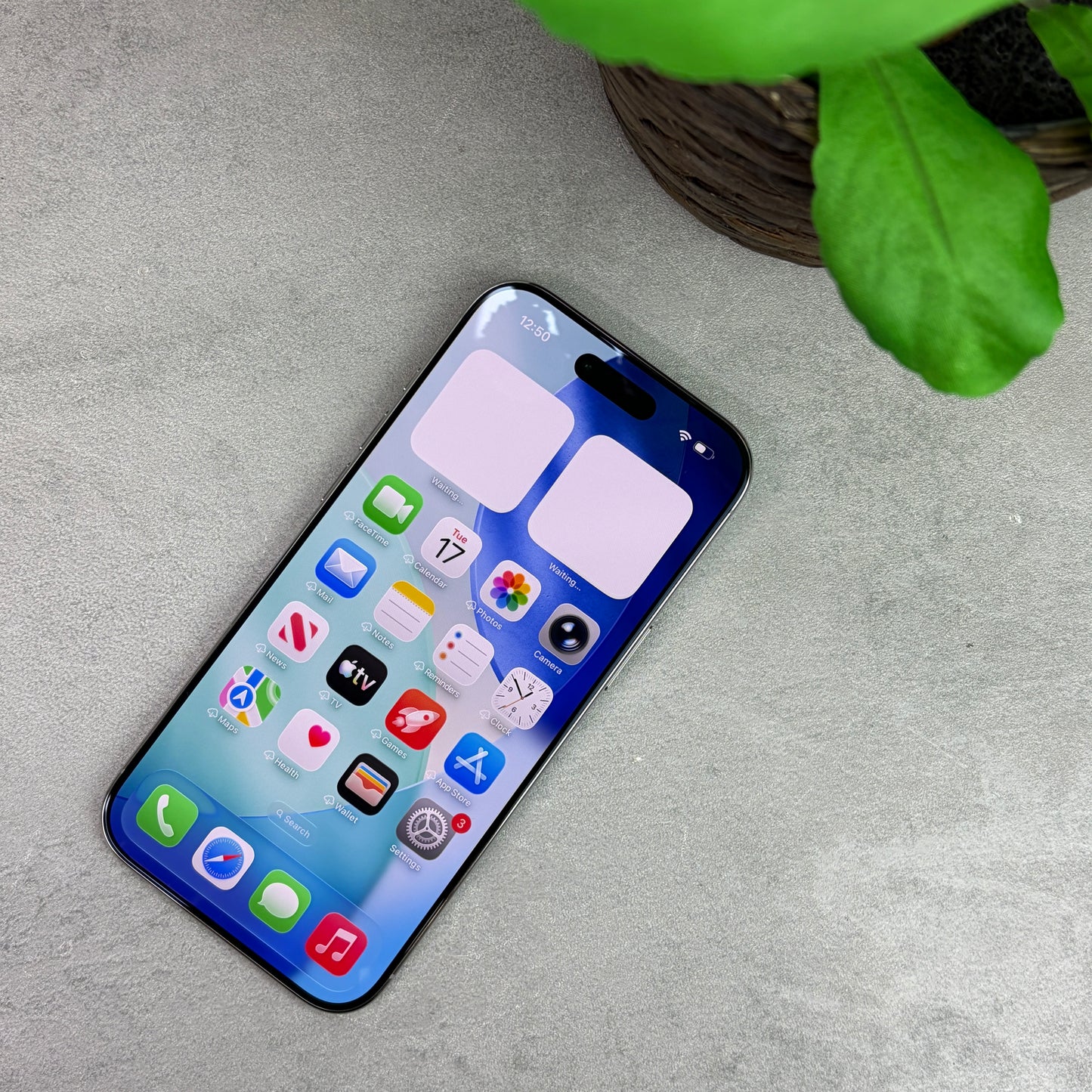 Apple iPhone Air Cloud White (Unlocked)