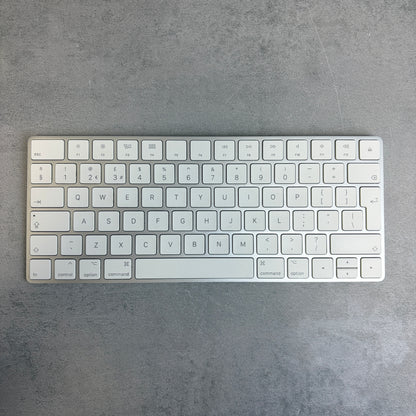 Apple iMac 21.5-inch Retina 4K 2019 (Magic Keyboard + Wireless Mouse Inc)