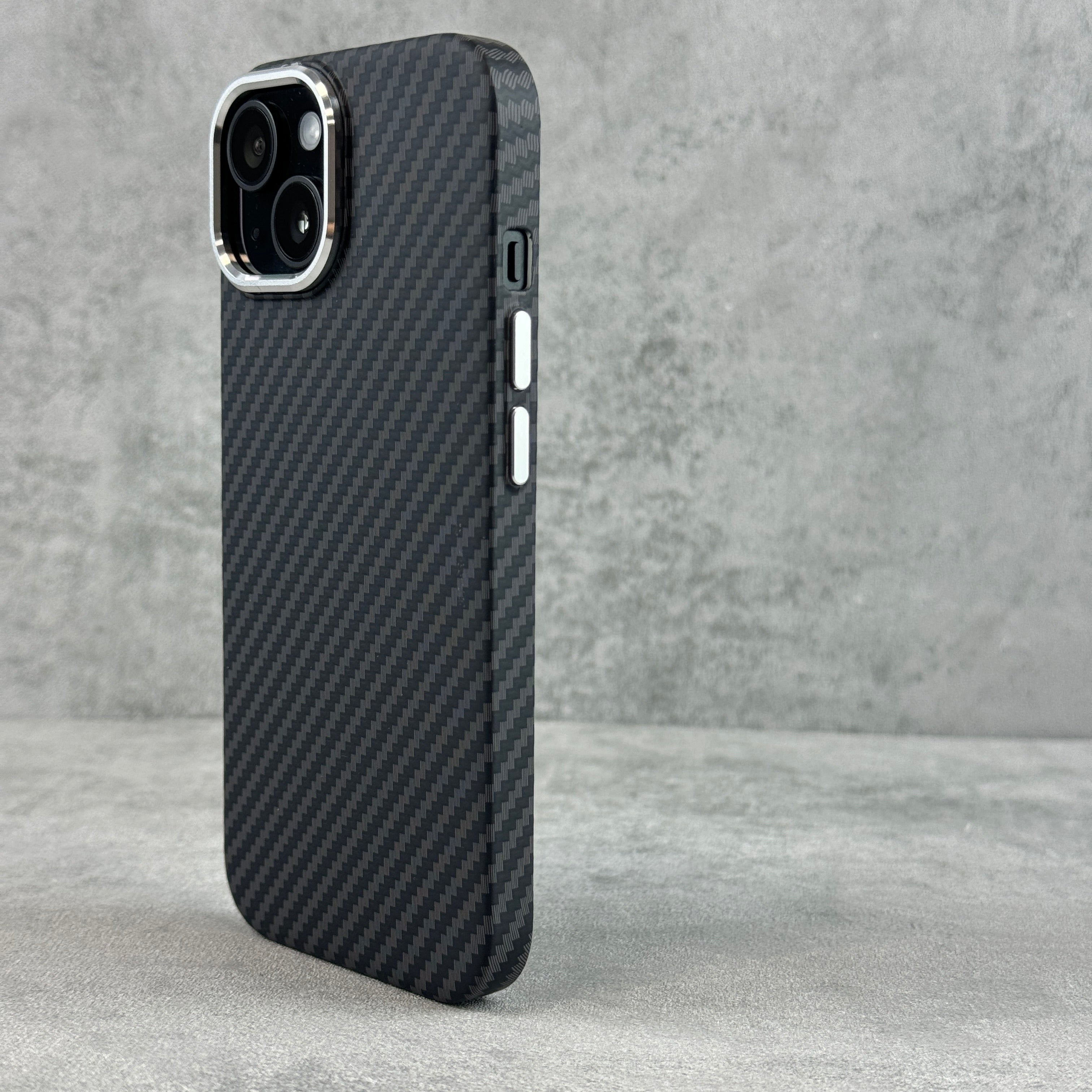 Carbon for iPhone 15 Series – Calatech