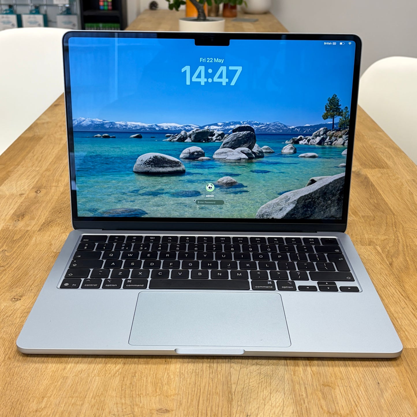 Apple MacBook Air 13-Inch M4 (2025) 512GB Sky Blue