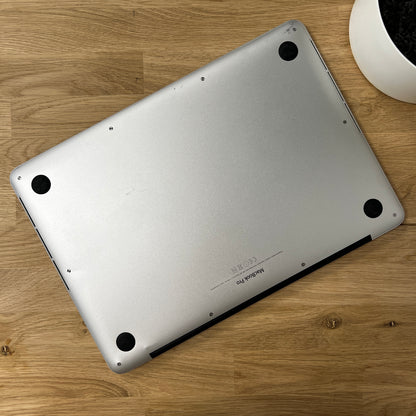 Apple MacBook Pro 13-Inch Silver (2015)