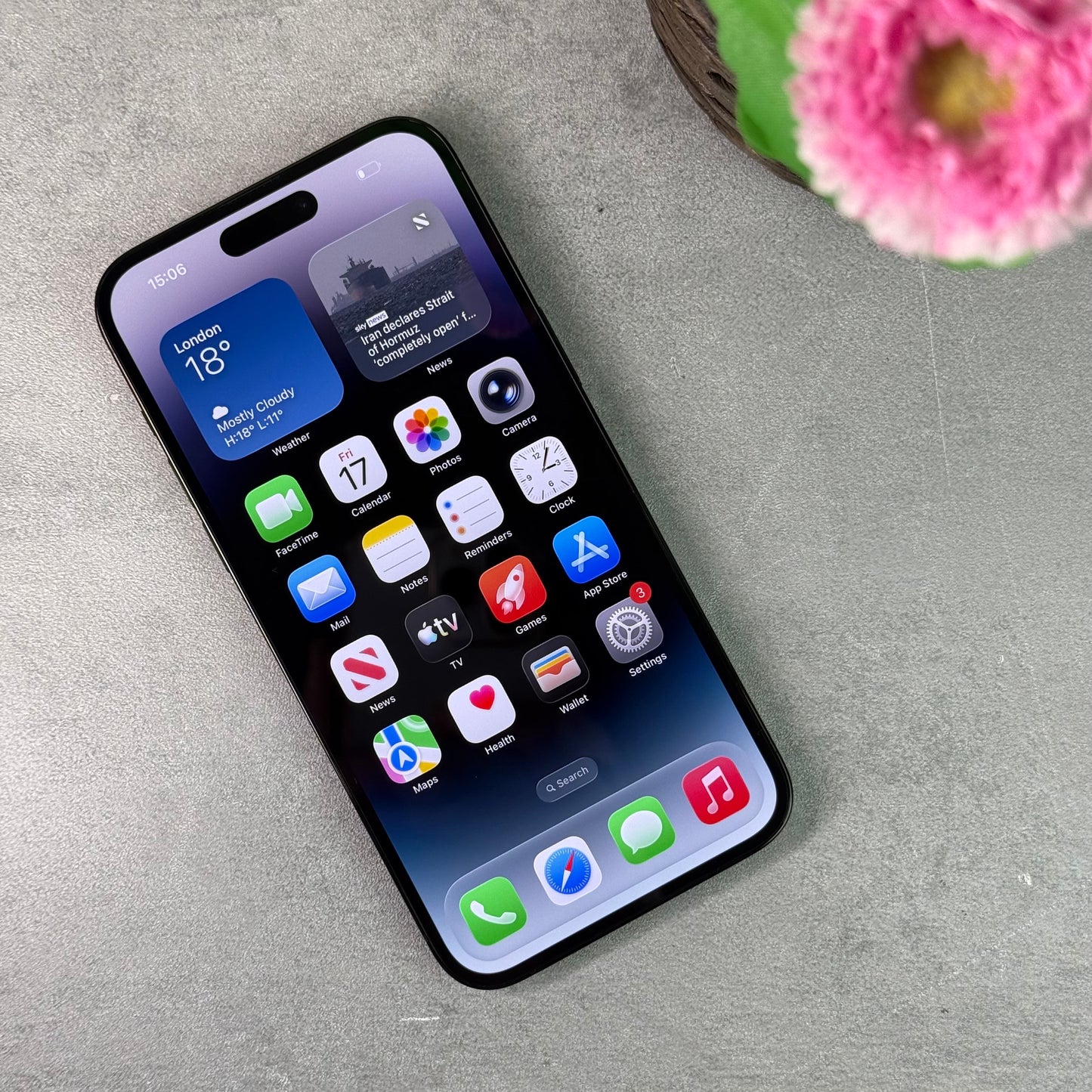 Apple iPhone 14 Pro Max Black 128GB (USA Model - E-SIM Only)