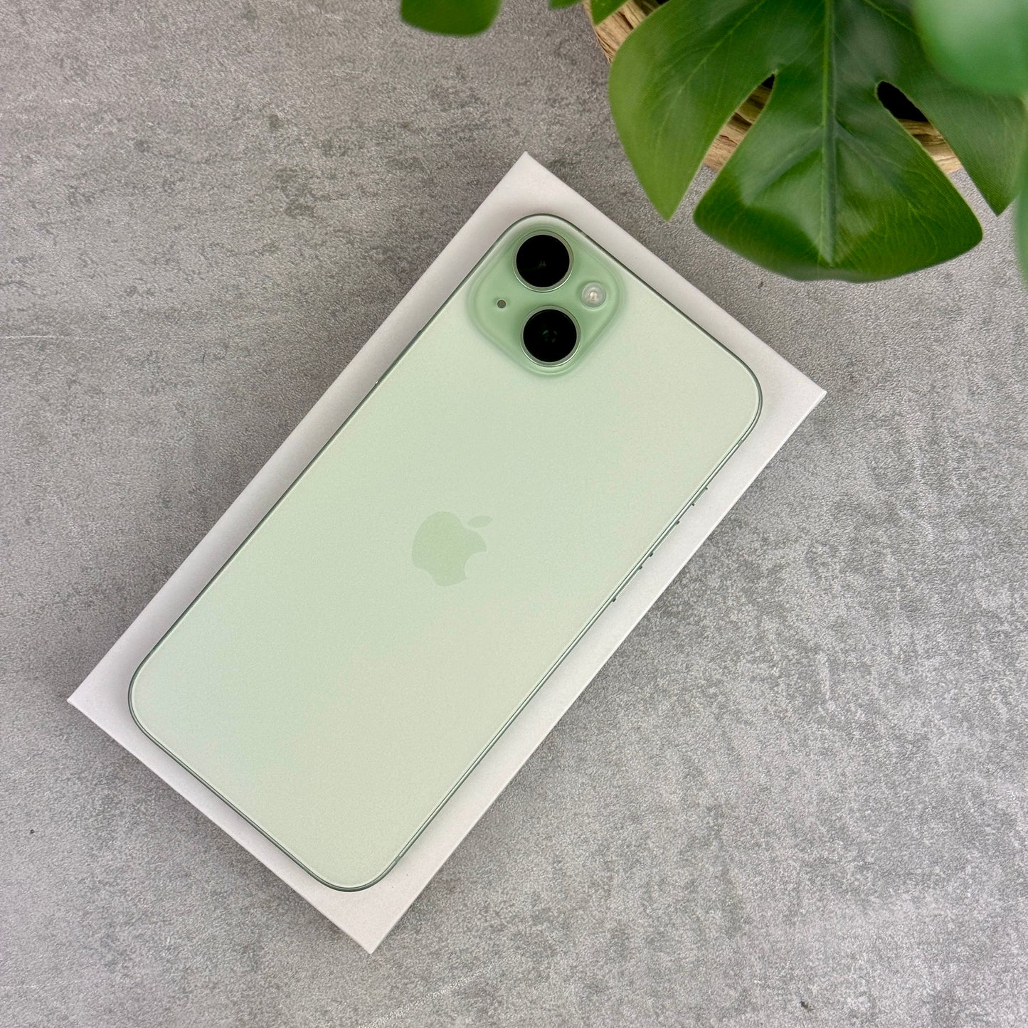 Apple iPhone 15 Plus Green (Unlocked)