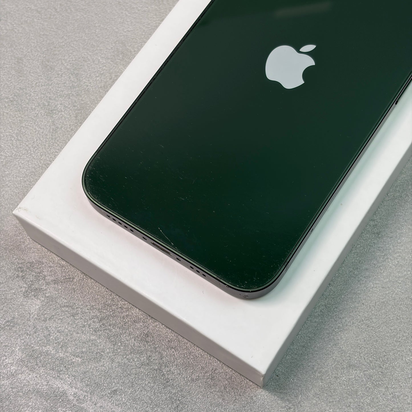 Apple iPhone 13 128GB Green (Unlocked)