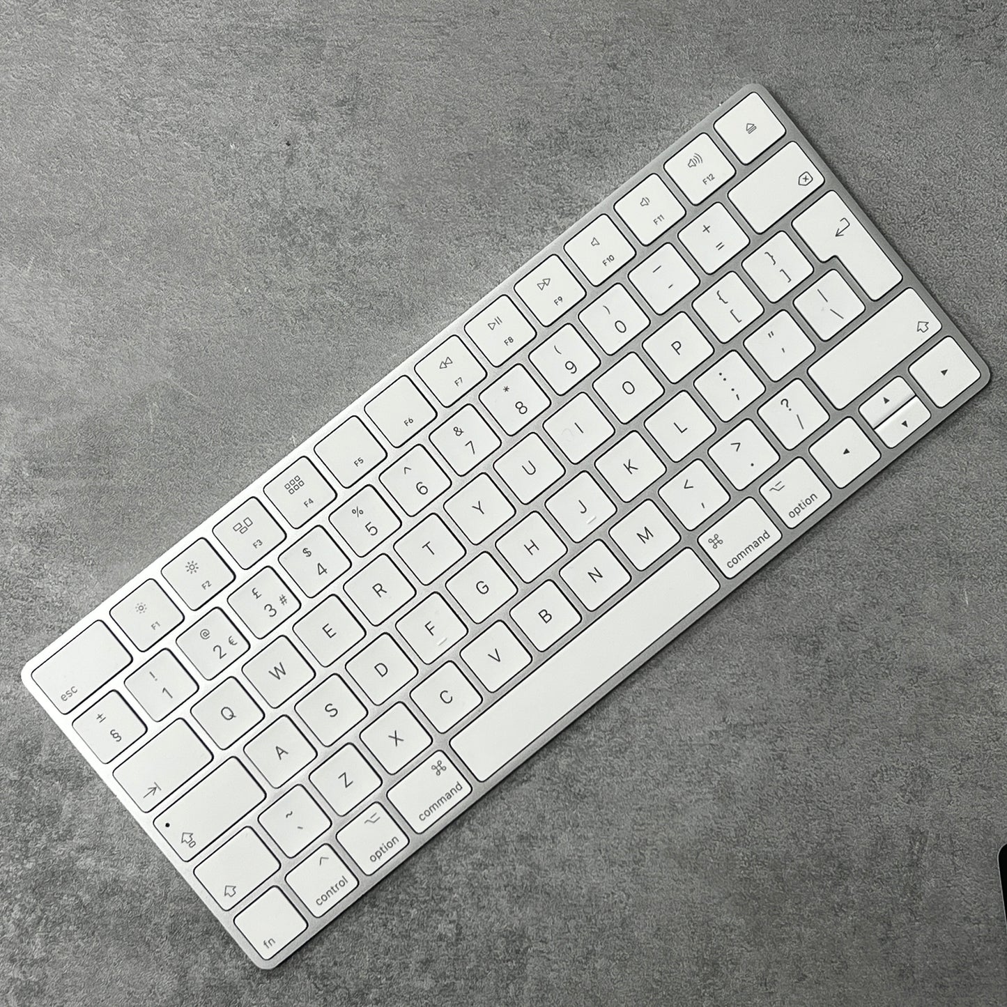 Apple Wireless Magic Keyboard (A1644) Silver