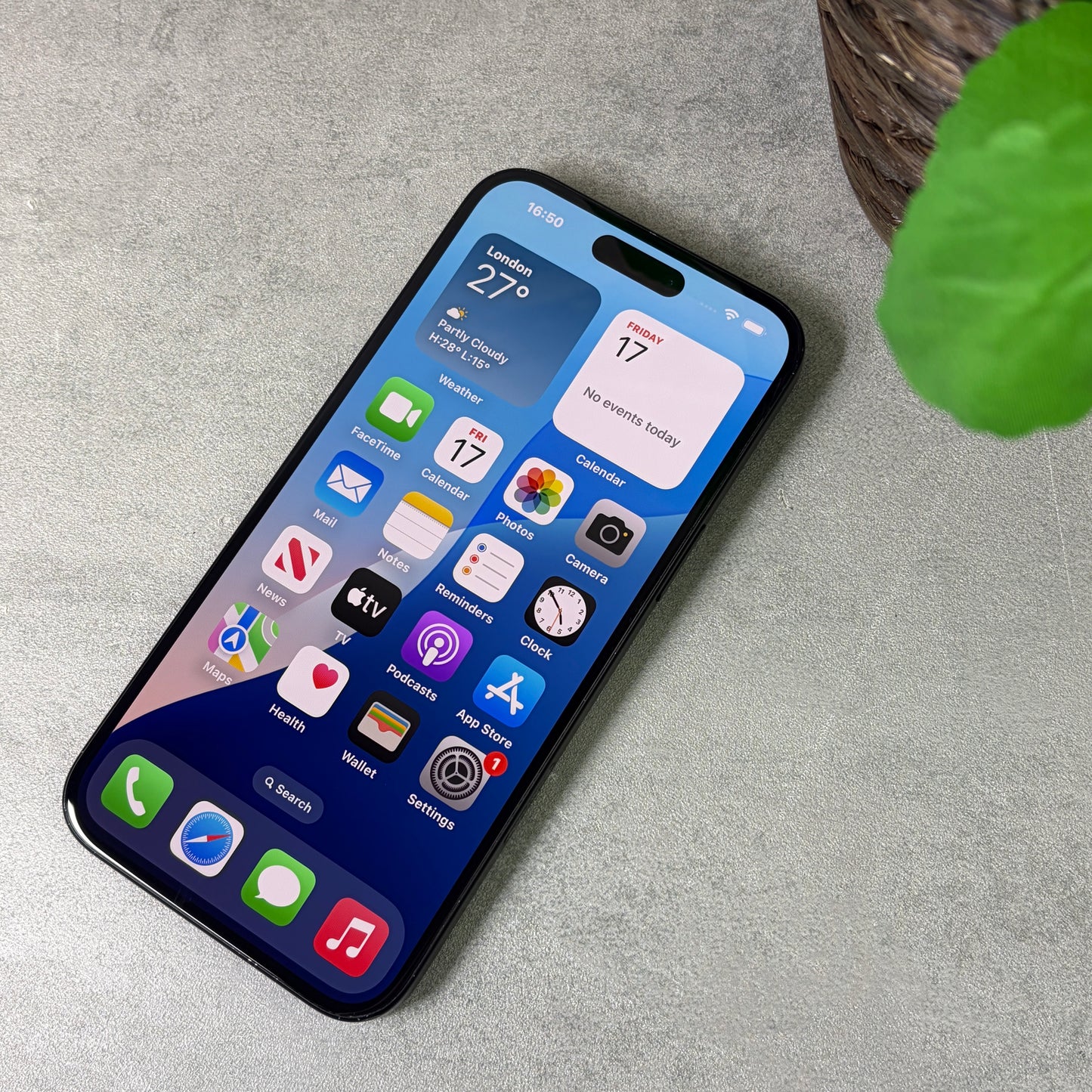 Apple iPhone 16 Plus 256GB Black (Unlocked)