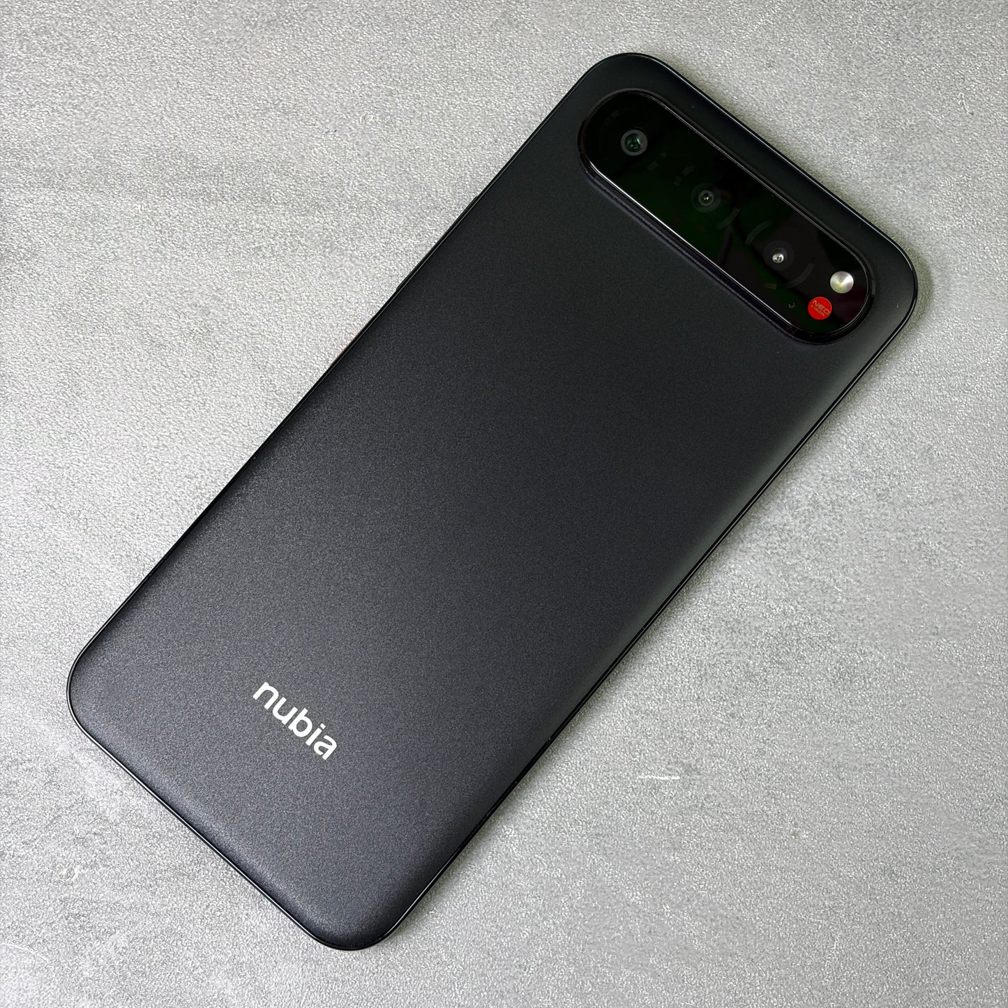 Nubia Air Titanium Black (Unlocked)