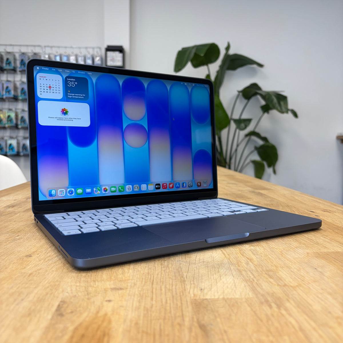 Apple MacBook Neo 256GB Indigo