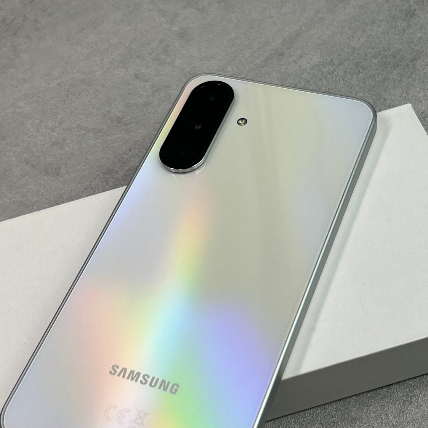 Samsung Galaxy A36 5G Awesome White (Unlocked)