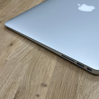 Apple MacBook Air 13-Inch, 128GB, 8GB, 2017 (A1466)