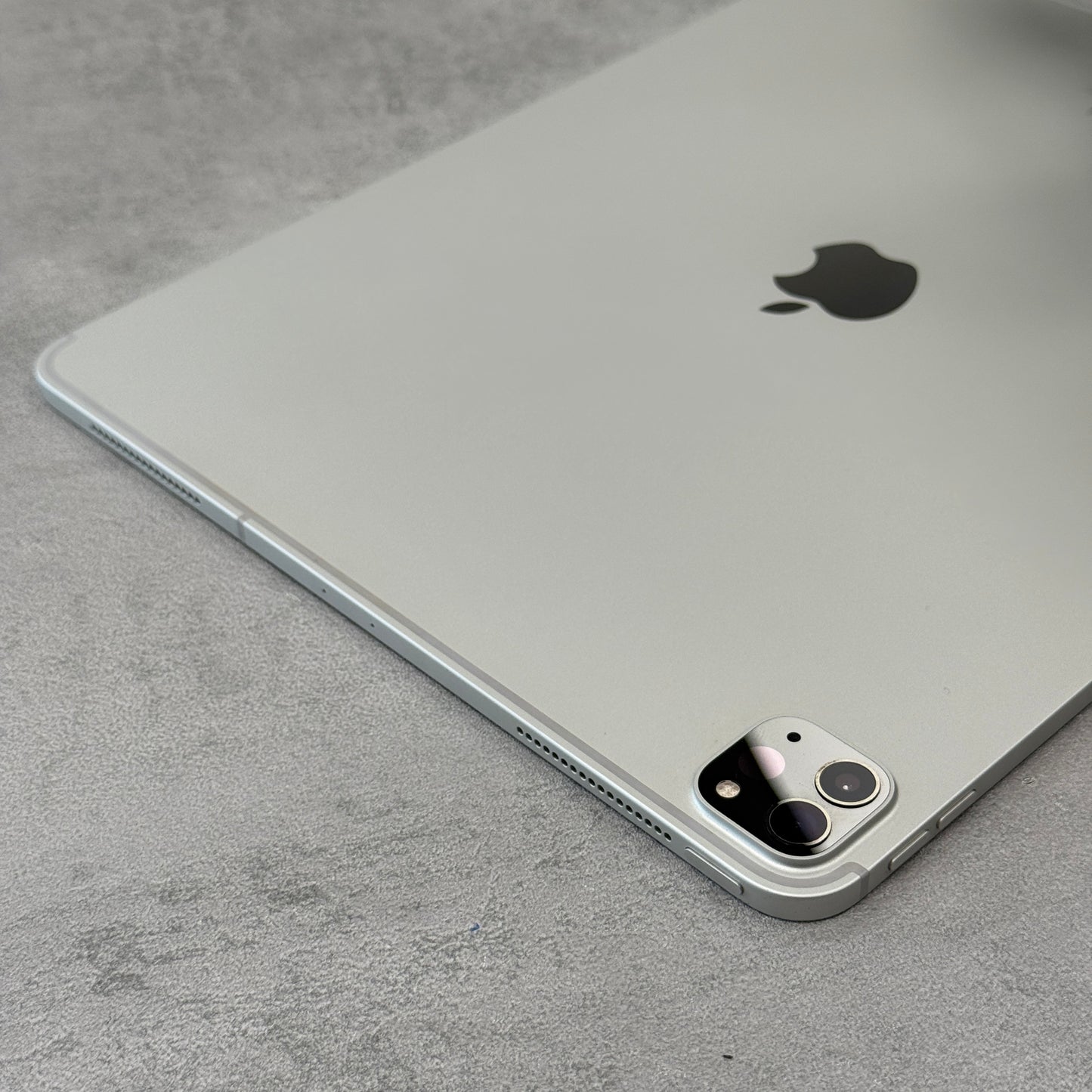 Apple iPad Pro 12.9-inch (4th Gen) 128GB Silver