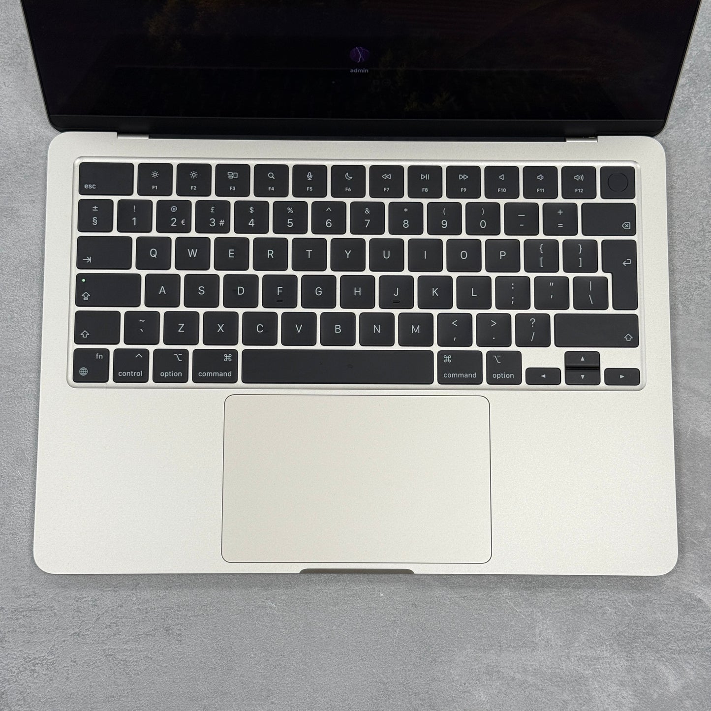 Apple MacBook Air 13-inch (M3, 2024) 256GB | 8GB