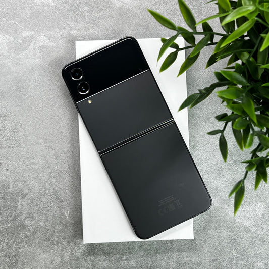 Samsung Galaxy Z Flip4 Grey