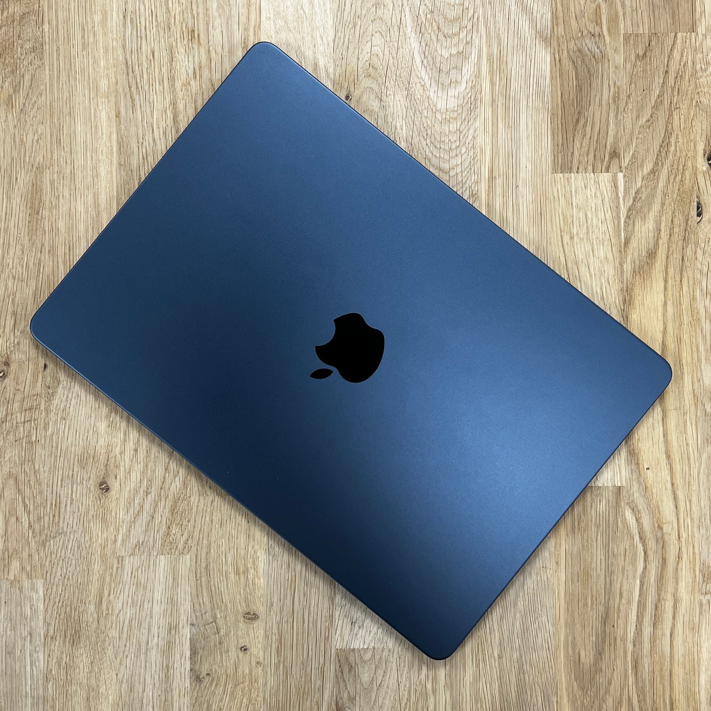 Apple MacBook Air M3 13-inch, 2024, 16GB RAM, 256GB