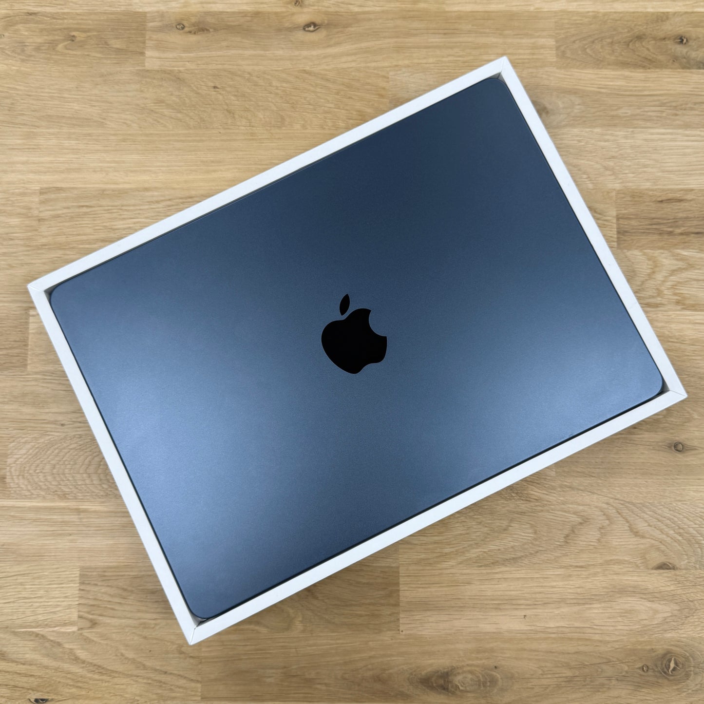 Apple MacBook Air 13-inch (M3, 2024) 256GB | 16GB