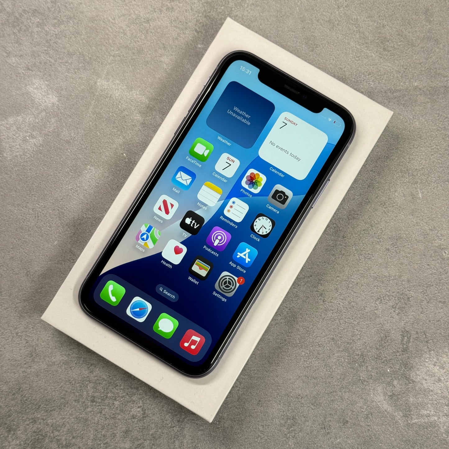 Apple iPhone 11 256GB Purple (Unlocked)