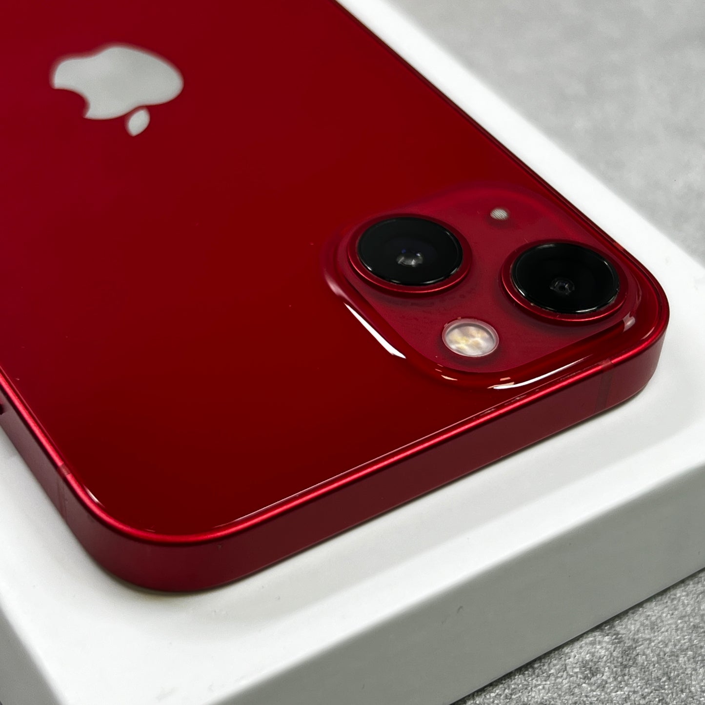 Apple iPhone 13 128GB Red (Unlocked)