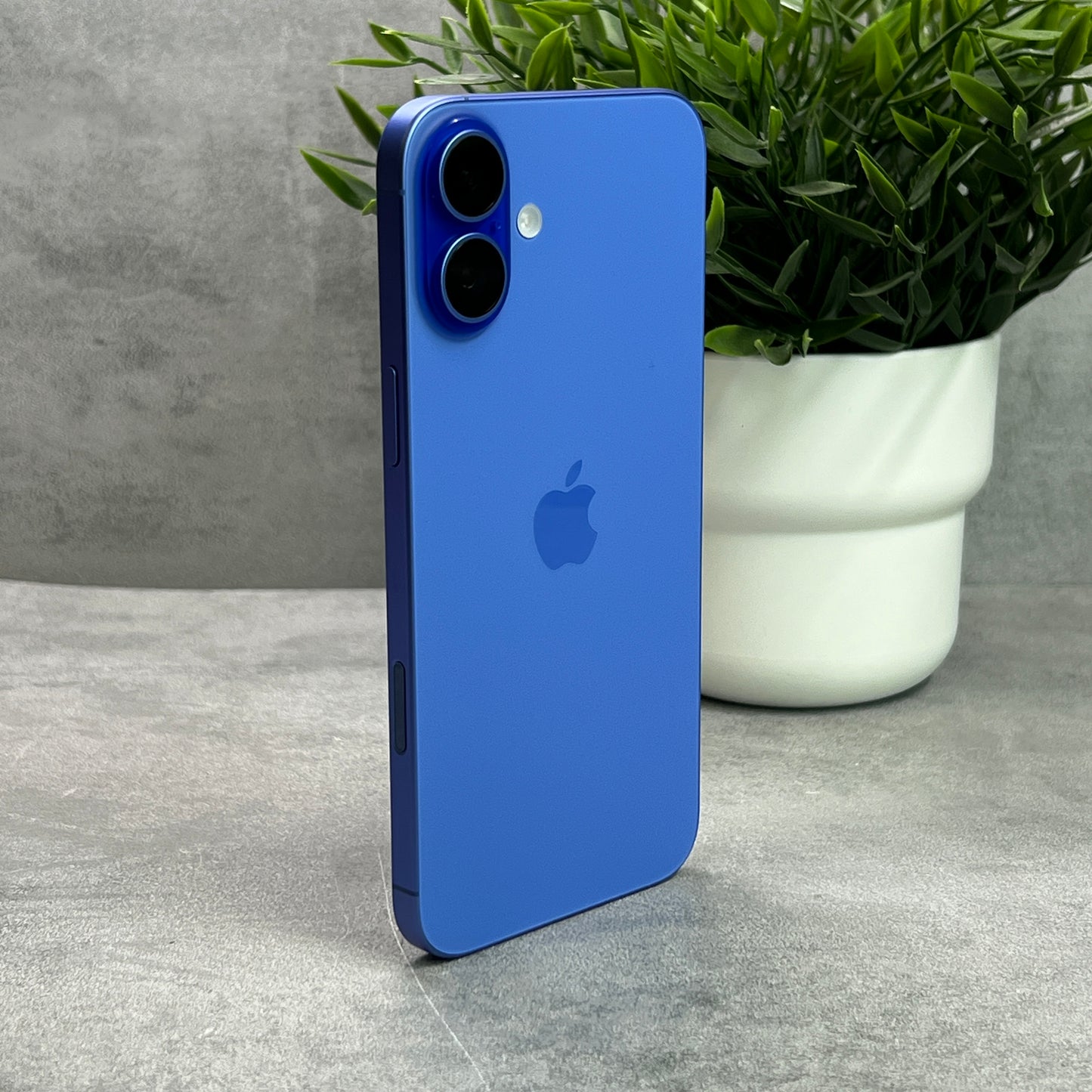 Apple iPhone 16 Plus Ultramarine (Unlocked)