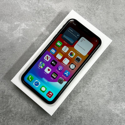 Apple iPhone XR 128GB Black (Unlocked)