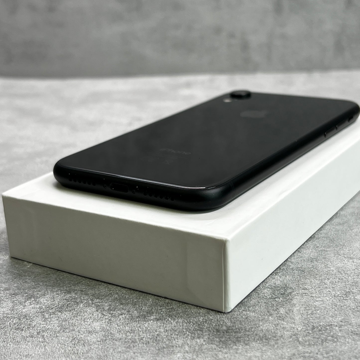 Apple iPhone XR 128GB Black (Unlocked)