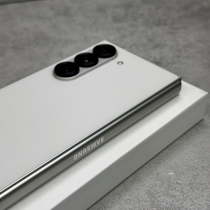 Samsung Galaxy Z Fold6 White (Unlocked)