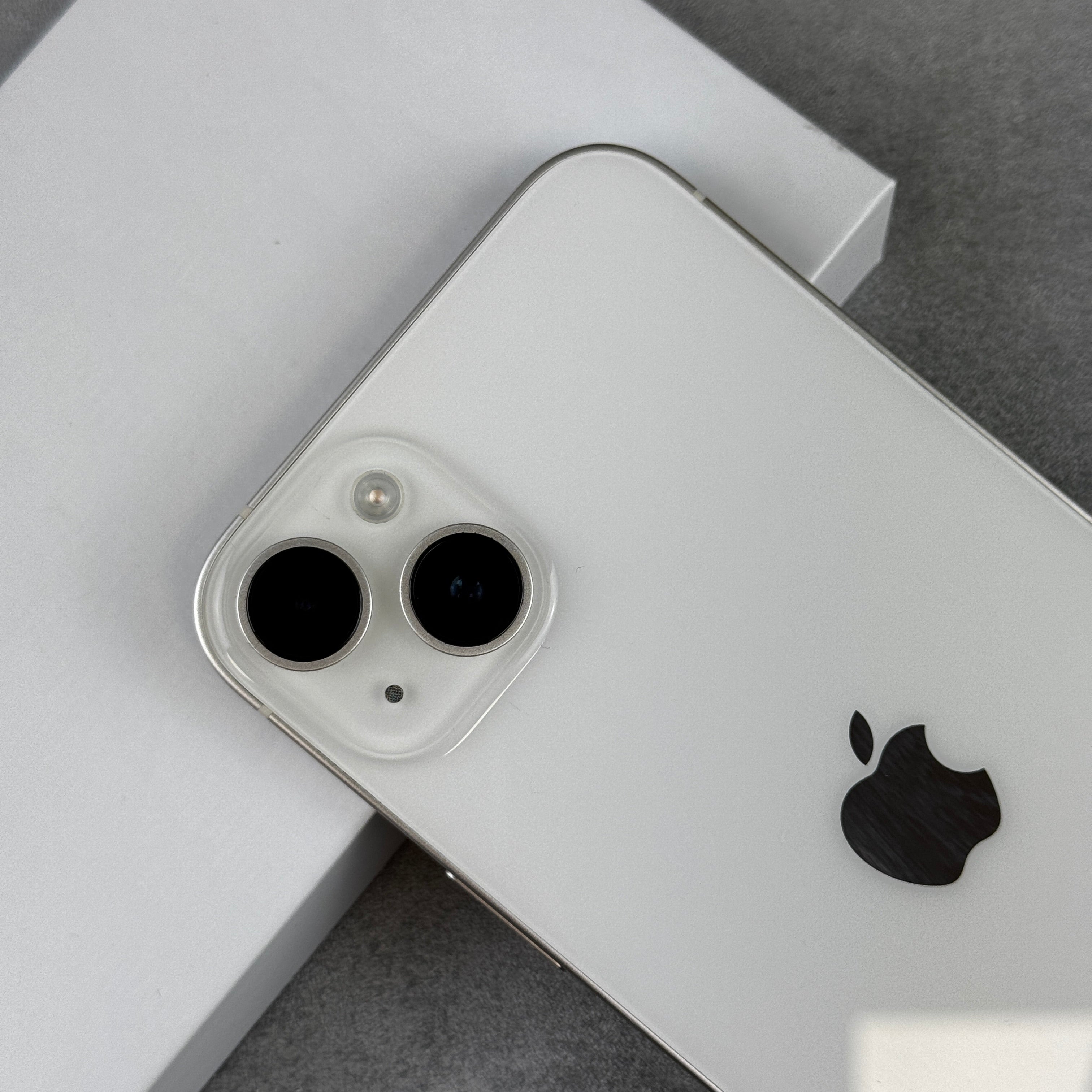 Shop Apple iPhone 14 Starlight | Refurbished Phones